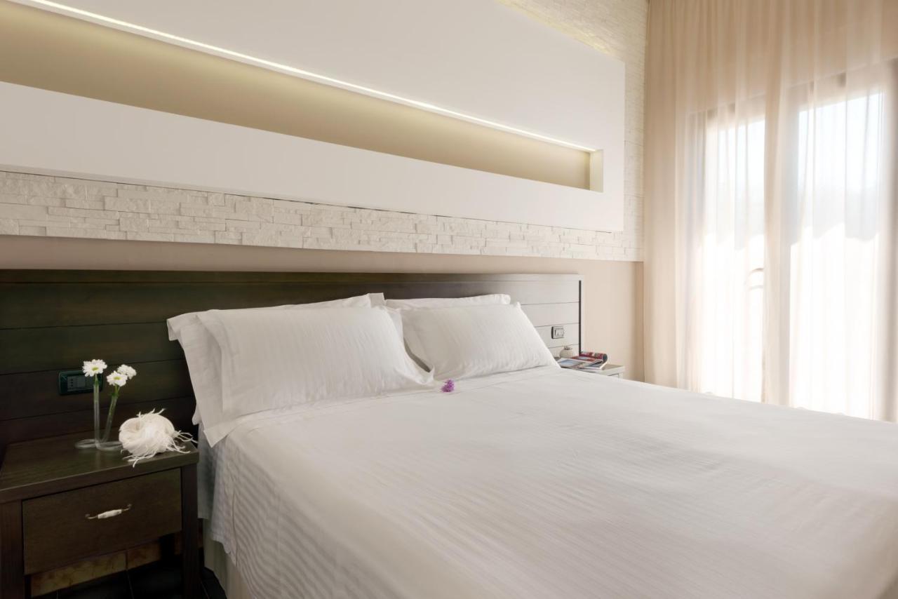 La Chiocciola Bed & Breakfast กาสตริญาโน เดล กาโป ภายนอก รูปภาพ