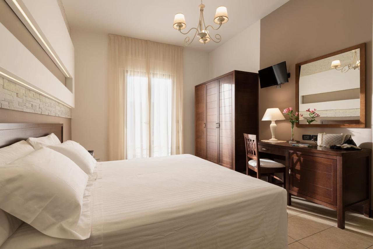 La Chiocciola Bed & Breakfast กาสตริญาโน เดล กาโป ภายนอก รูปภาพ