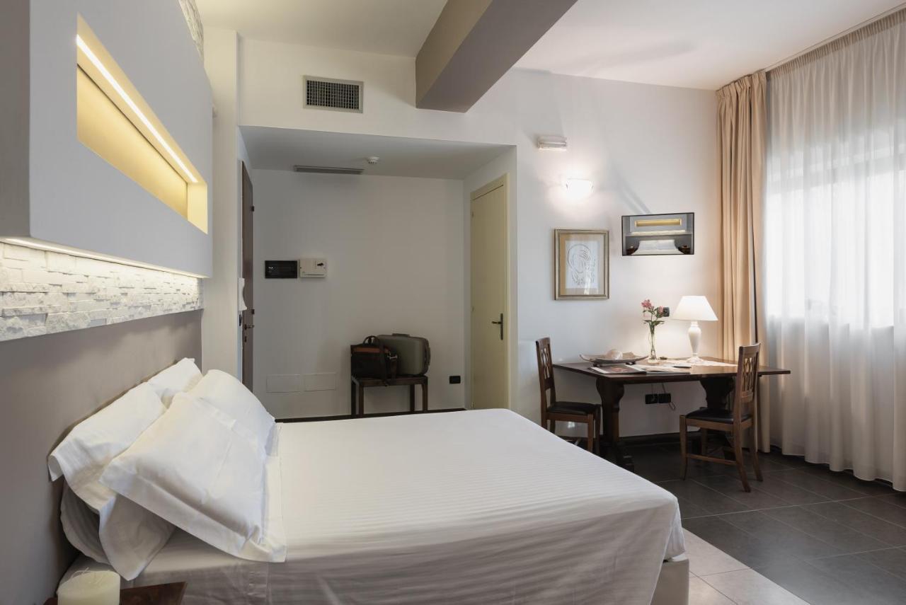 La Chiocciola Bed & Breakfast กาสตริญาโน เดล กาโป ภายนอก รูปภาพ