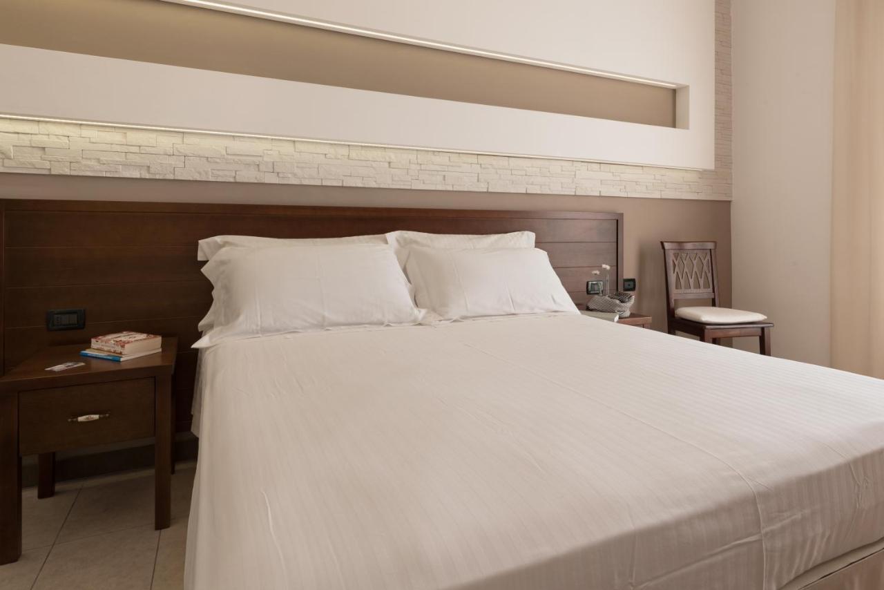 La Chiocciola Bed & Breakfast กาสตริญาโน เดล กาโป ภายนอก รูปภาพ